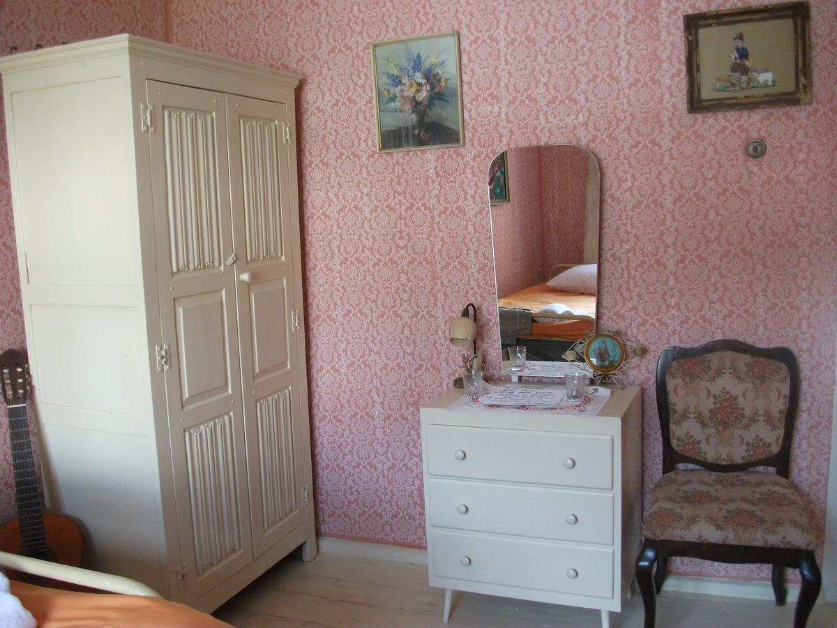 ホテル The Pink House Polkovnik Serafimovo エクステリア 写真