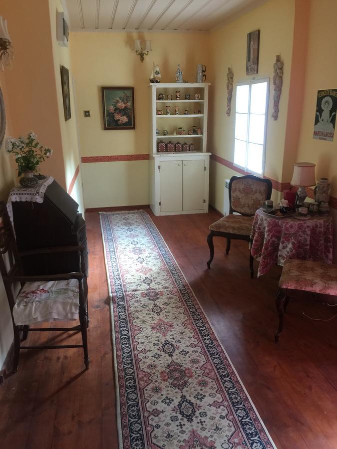 ホテル The Pink House Polkovnik Serafimovo エクステリア 写真