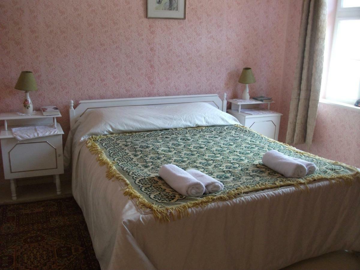 ホテル The Pink House Polkovnik Serafimovo エクステリア 写真